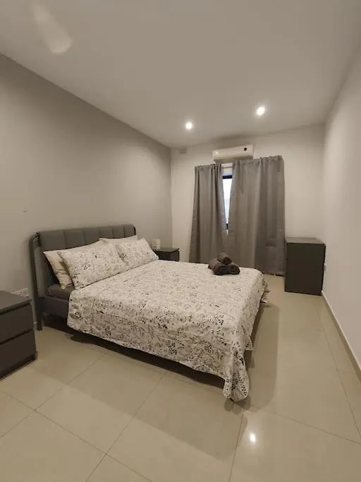2 Bedroom Apartment Found In A Great Location Saint Julian's 0*,  Malta